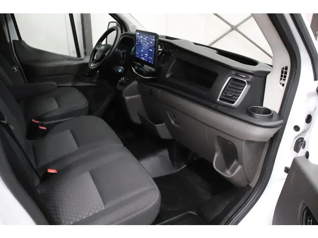 Ford E-Transit 425 L2H2 Trend 68 kWh 2023 Elektrisch 11