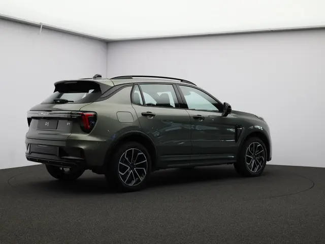 Lynk & Co 01 1.5 Core 2025 Hybride Benzine 35