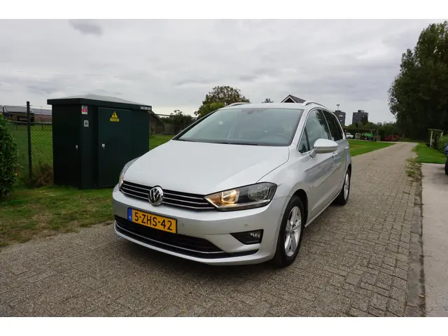 Volkswagen Golf Sportsvan 2