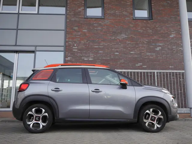 Citroën C3 Aircross 1.2 PureTech S&S Shine 2018 Benzine 3