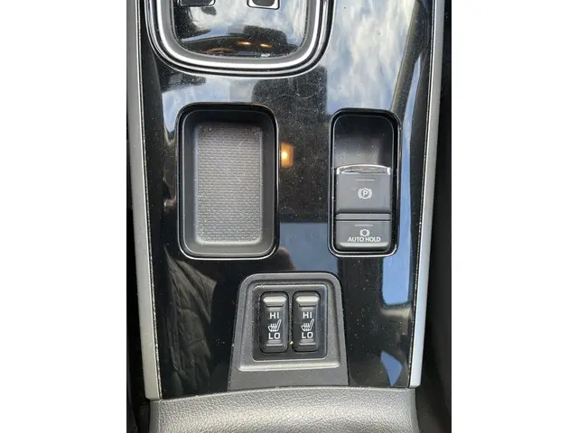 Mitsubishi Outlander 2.0 2WD Limited+ 2019 Benzine 23