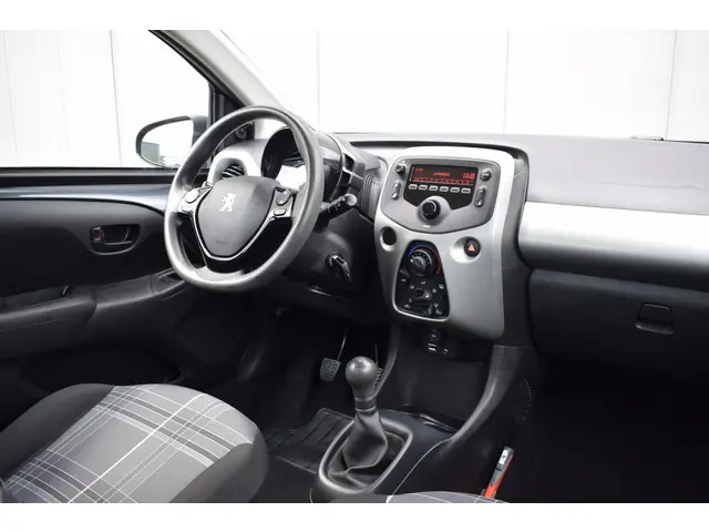 Peugeot 108 2