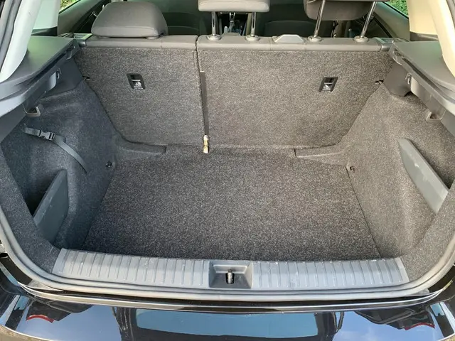 Škoda Kamiq 1.0 TSI Business Edition 2023 Benzine 4