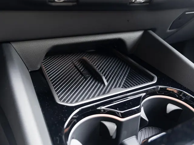 BMW 5 Serie Touring 530e 2025 Hybride Benzine 37