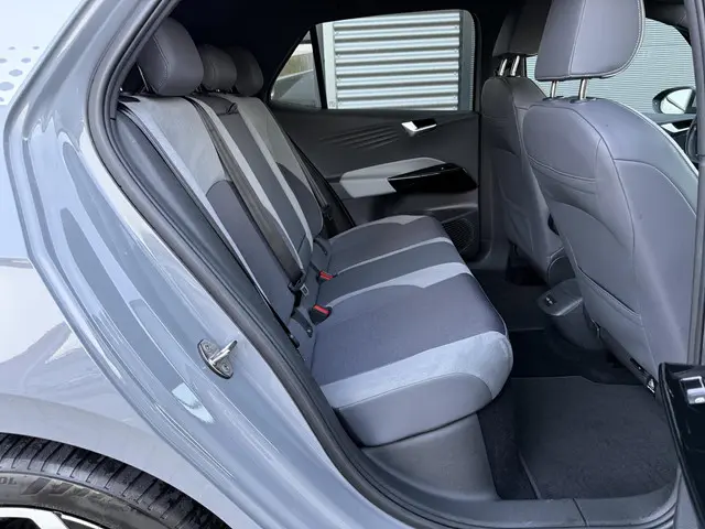 Volkswagen ID.3 First Plus 58 kWh 2020 Elektrisch 34