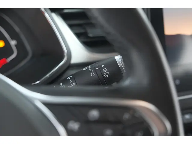 Renault Captur TCe 100 Intens 2020 Benzine 35