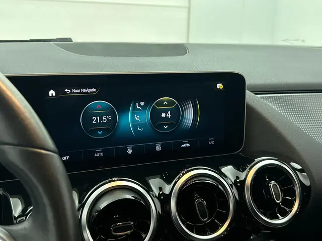 Mercedes-Benz B-Klasse 180 Premium 2019 Benzine 18