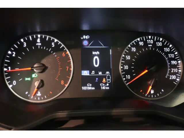 Renault Clio 1.0 TCe 90 Equilibre 2022 Benzine 4