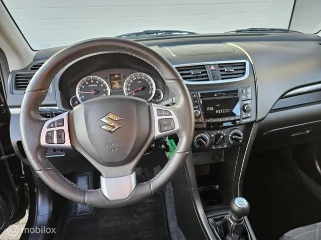 Suzuki Swift 1.2 X-tra zeer nette auto!! 2015 Benzine 12
