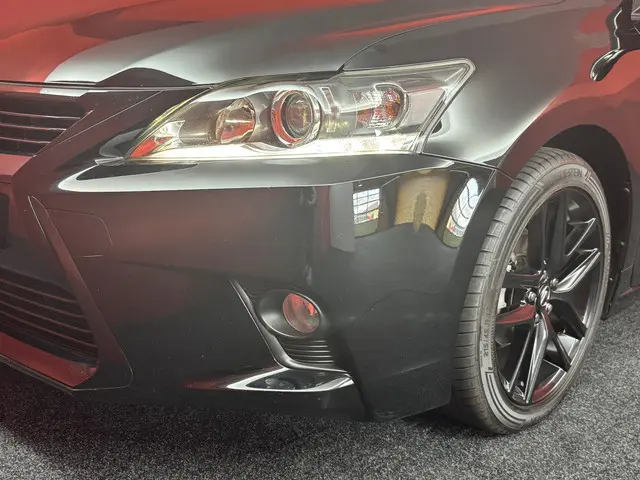 Lexus CT 200h Sport Edition 2016 Hybride Benzine 22