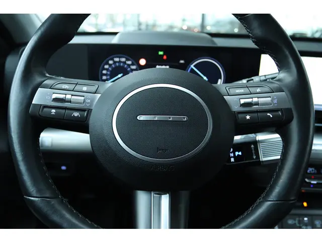 Hyundai Kona ELECTRIC PREMIUM 65.4 kWh 2023 Elektrisch 19