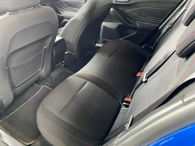 Ford Focus 1.0 EcoBoost ST Line Business 2019 Benzine 15