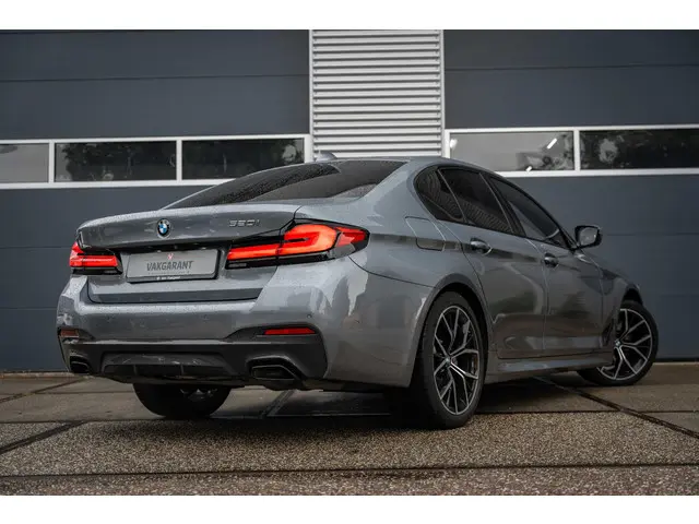 BMW 5 Serie 520i M Sport 2022 Benzine 6