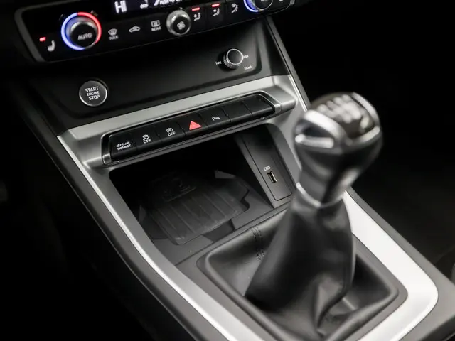 Audi Q3 35 TFSI Sport 2019 Benzine 26