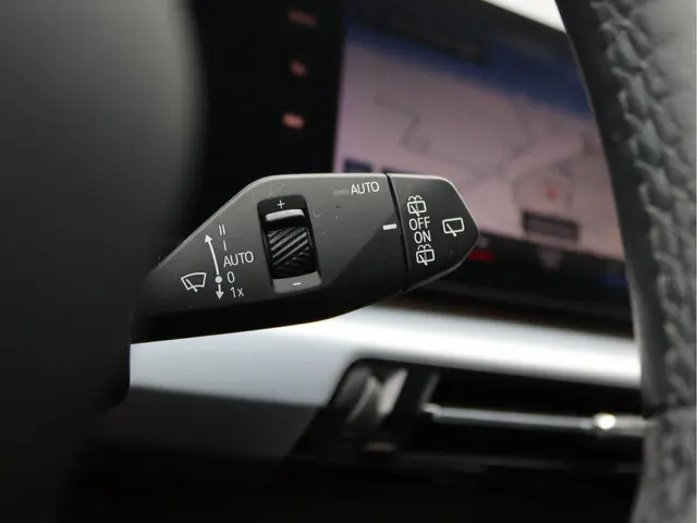 BMW X1 sDrive18i 2023 Benzine 31