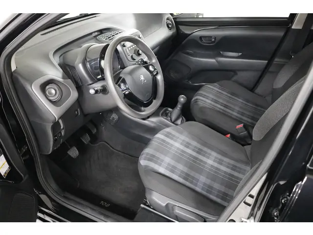 Peugeot 108 1.0 e-VTi Active 2018 Benzine 12