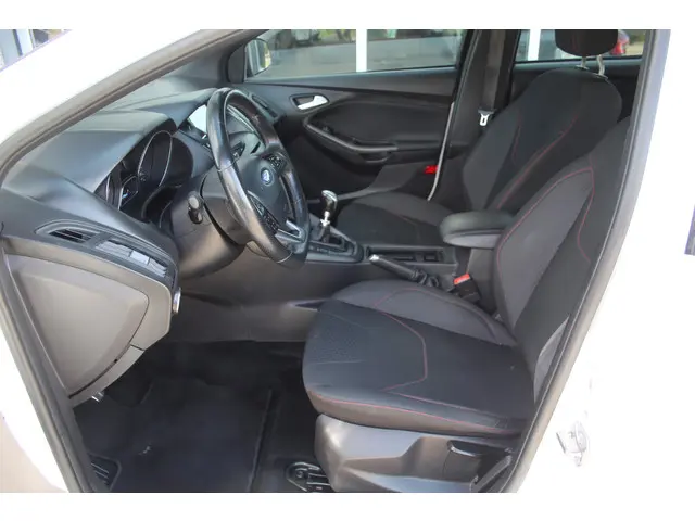 Ford Focus 1.0 ST-Line 126 Pk HB 2017 Benzine 15