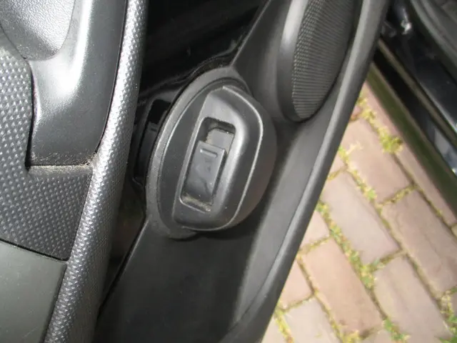 Peugeot 107 1.0 Active 2012 Benzine 9