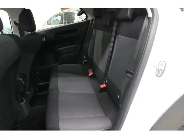 Citroën C4 Cactus 1.2 PureTech Feel 2015 Benzine 6