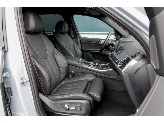 BMW X5 xDrive50e 2024 Hybride Benzine 5