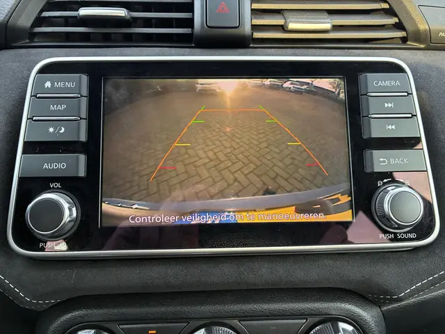 Nissan Micra 1.0 IG-T N-Sport 2019 Benzine 10