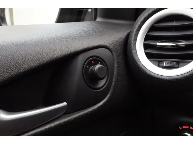 Opel ADAM 1.0 Turbo 90pk Rocks 2016 Benzine 21