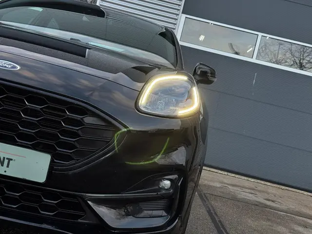 Ford Puma 1.0 EcoBoost Hybrid ST-Line X 2023 Benzine 13