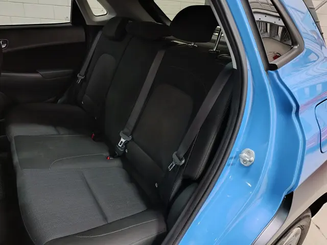 Hyundai Kona 1.6 GDI HEV Fashion 2021 Hybride Benzine 8