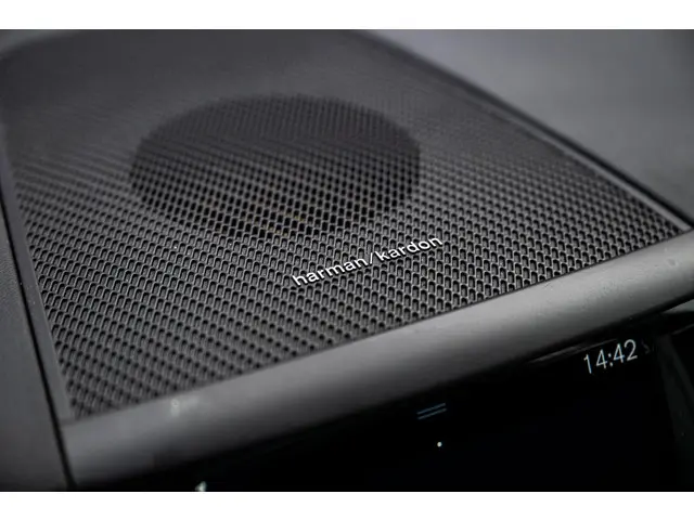 Volvo XC60 2.0 B5 Momentum Exclusive 2021 Benzine 31