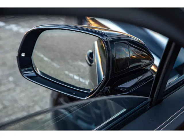 Bentley Bentayga 6.0 W12 black on black 2016 Benzine 50