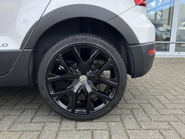 Volkswagen Polo 1.2 TSI Cross 2014 Benzine 13