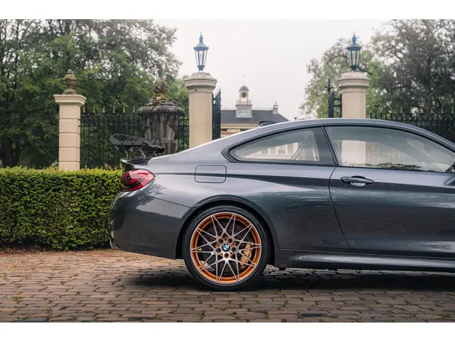 BMW M4 4-serie Coupé GTS 2016 Benzine 13