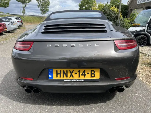 Porsche 911 Cabrio 3.4 Carrera 991 2014 Benzine 7