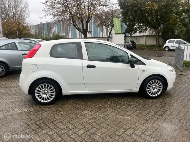 Fiat Punto Evo 1.2 Pop 2012 Benzine 3