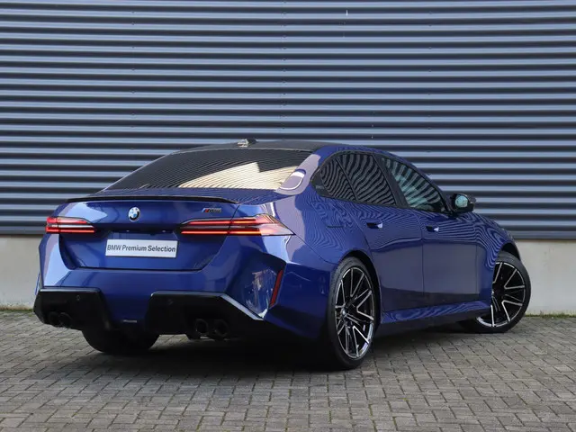 BMW M5 5-serie 2025 Hybride Benzine 2