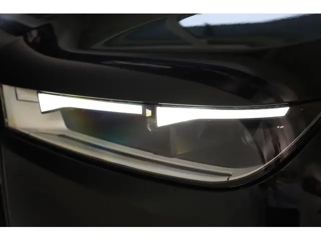 BMW iX xDrive40 2022 Elektrisch 32