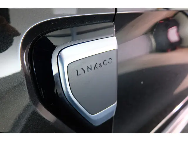 Lynk & Co 01 1.5 2022 Hybride Benzine 33
