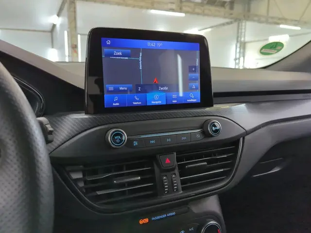 Ford Focus 1.0 EcoBoost ST Line Business 2020 Benzine 6