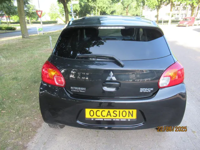 Mitsubishi Space Star 1.2 Intense+ 2014 Benzine 5