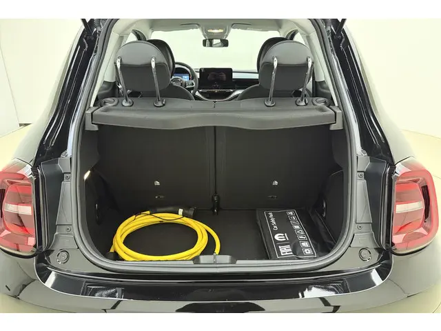 Fiat 500 3+1 Urban 24 kWh 2024 Elektrisch 10