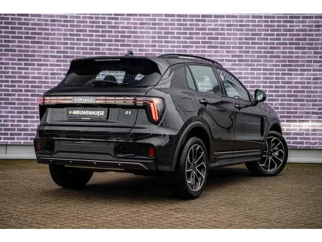 Lynk & Co 01 1.5 Plug-in Hybrid Core 2025 Hybride Benzine 2