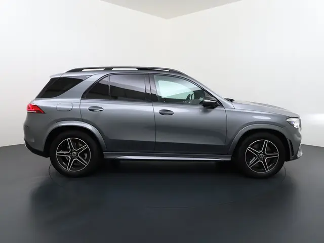 Mercedes-Benz GLE 450 4MATIC AMG line 2020 Benzine 4