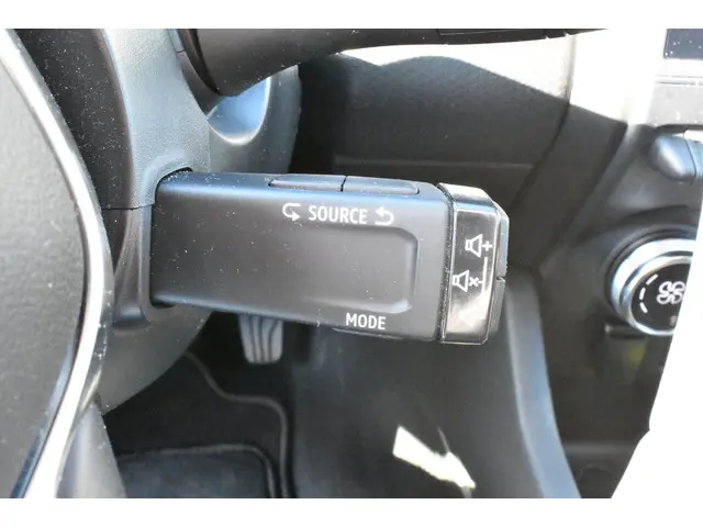 Renault Clio 1.0 TCe Zen 2021 Benzine 24