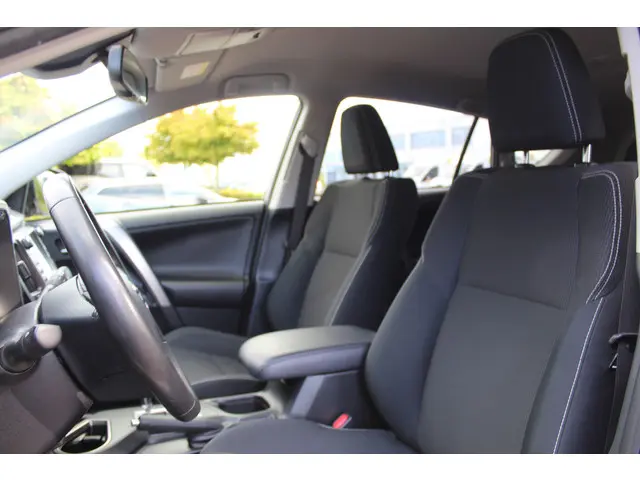 Toyota RAV4 2.5 Hybrid Energy 2018 Hybride Benzine 7