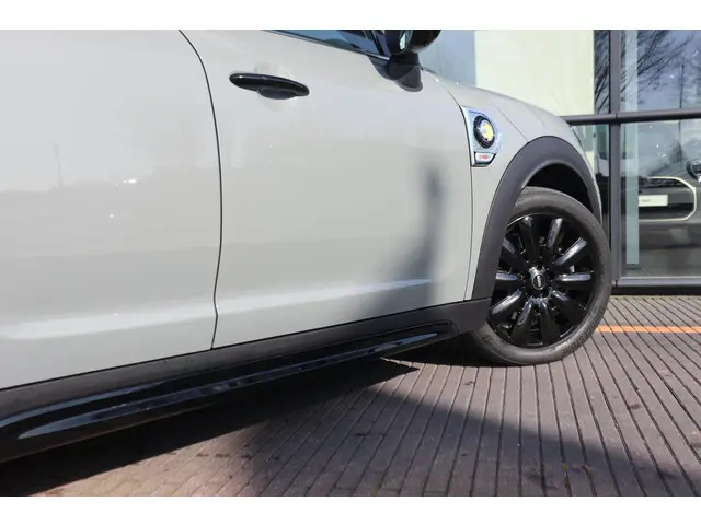 MINI Countryman Cooper SE ALL4 2021 Hybride Benzine 19