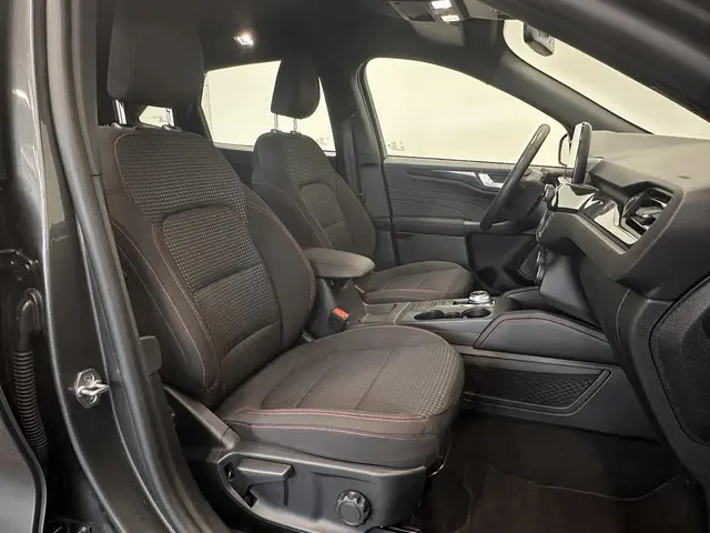 Ford Kuga 2.5 PHEV ST-Line 2023 Hybride Benzine 15