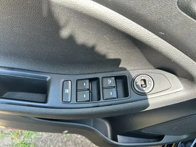 Hyundai i20 1.0 T-GDI i-Motion Airco 2019 Benzine 12