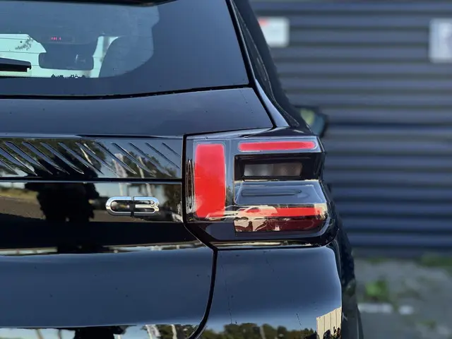 Citroën C3 1.2 Turbo 100pk Plus 2025 Benzine 8