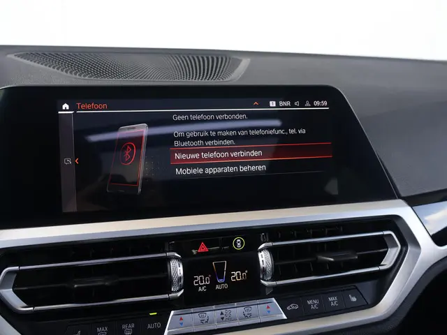 BMW 3 Serie Touring 320i Executive Edition 2020 Benzine 28