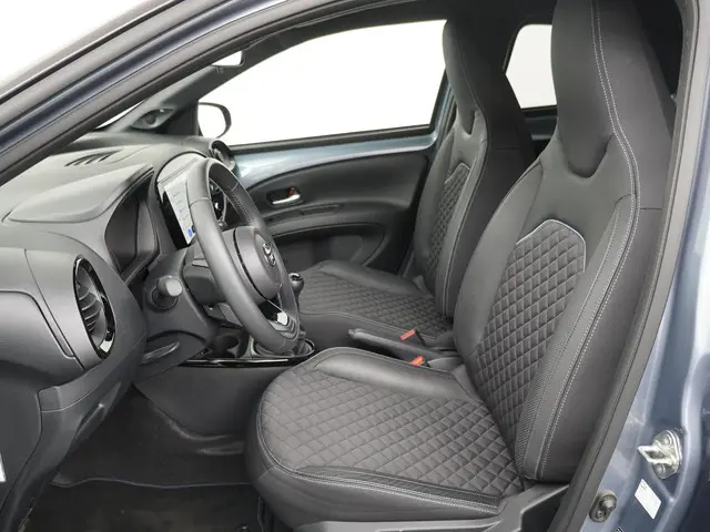 Toyota Aygo X 1.0 VVT-i MT Premium 2024 Benzine 11